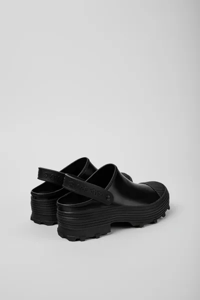 Tracktori Black Clogs for Unisex - Autumn / Winter collection - Image 2
