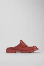 Neuman Red Clogs for Unisex - Autumn / Winter collection