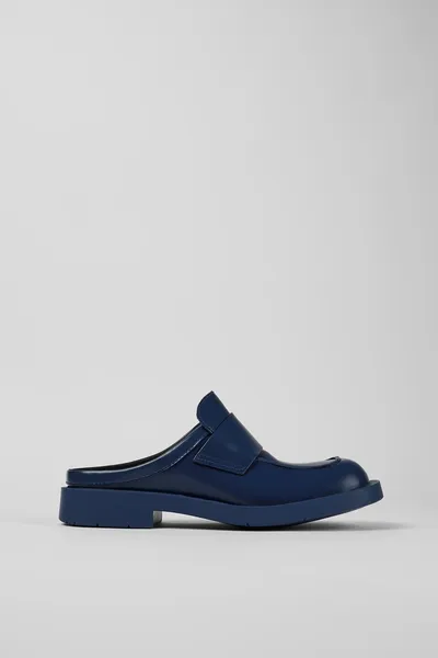 Neuman Blue Clogs for Unisex - Autumn / Winter collection