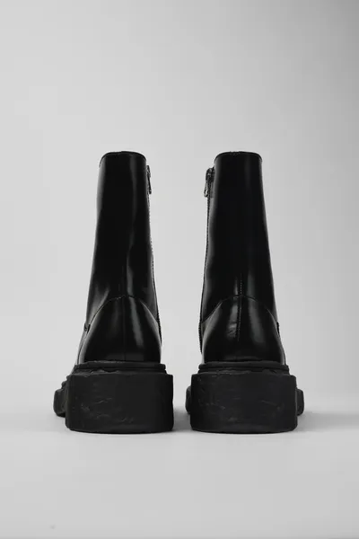 Vámonos Black Ankle Boots for Unisex - Autumn / Winter collection - Image 2