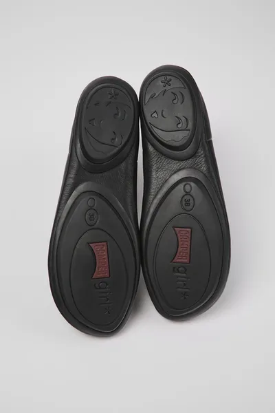 Right Black Ankle Boots for Women - Autumn / Winter collection - Image 4