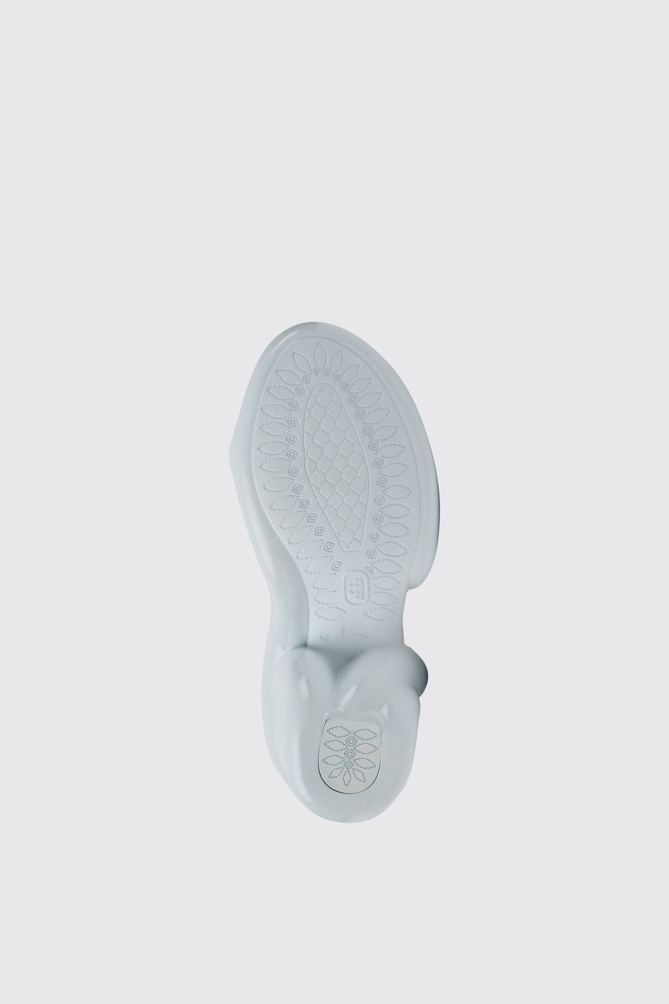 Kobarah White unisex sandals - Image 4