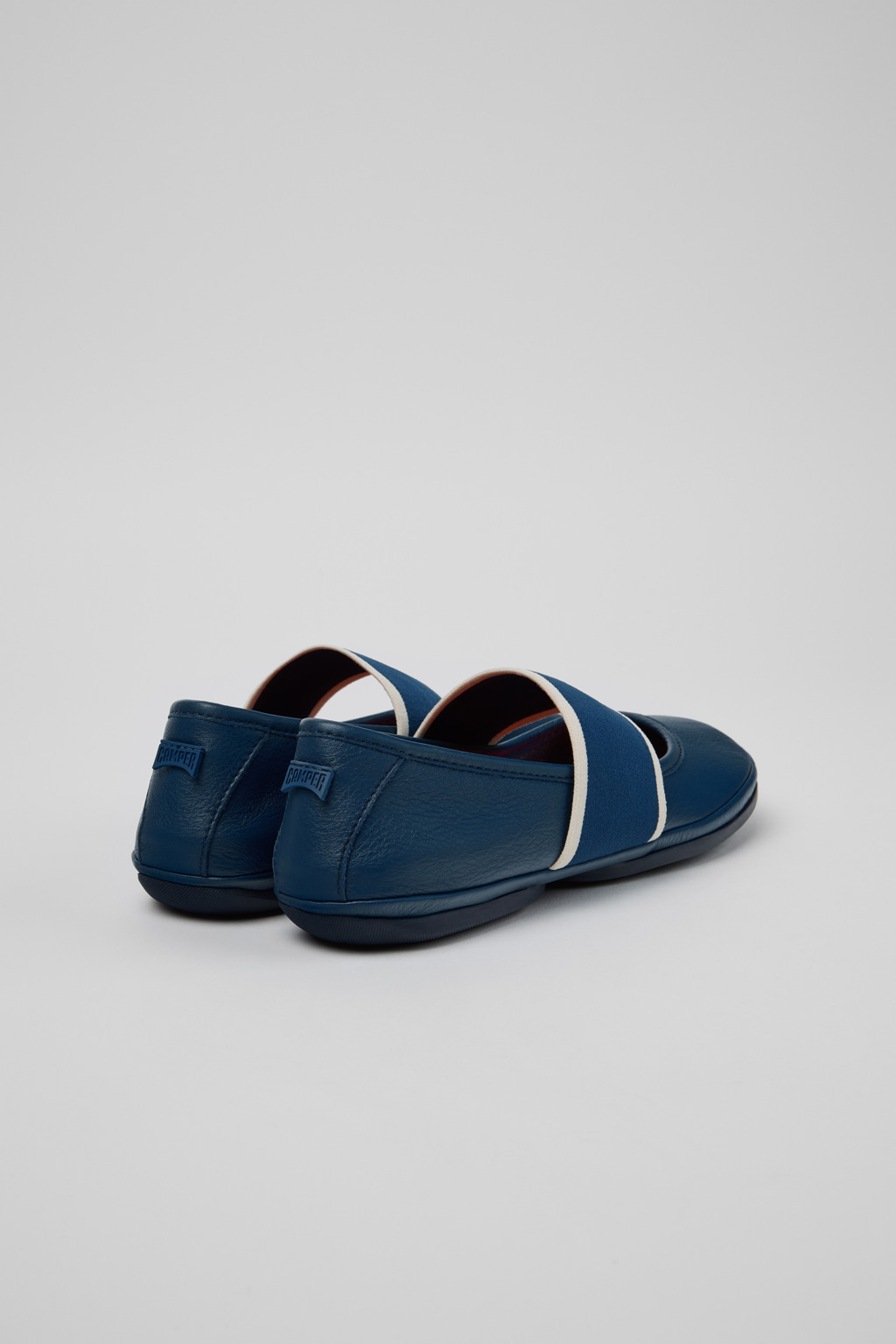 Right Nina Blue Leather Ballerinas for Women. - Image 3