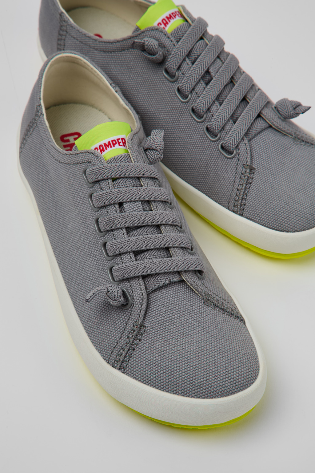Peu Rambla Gray Recycled Cotton Women's Sneakers.