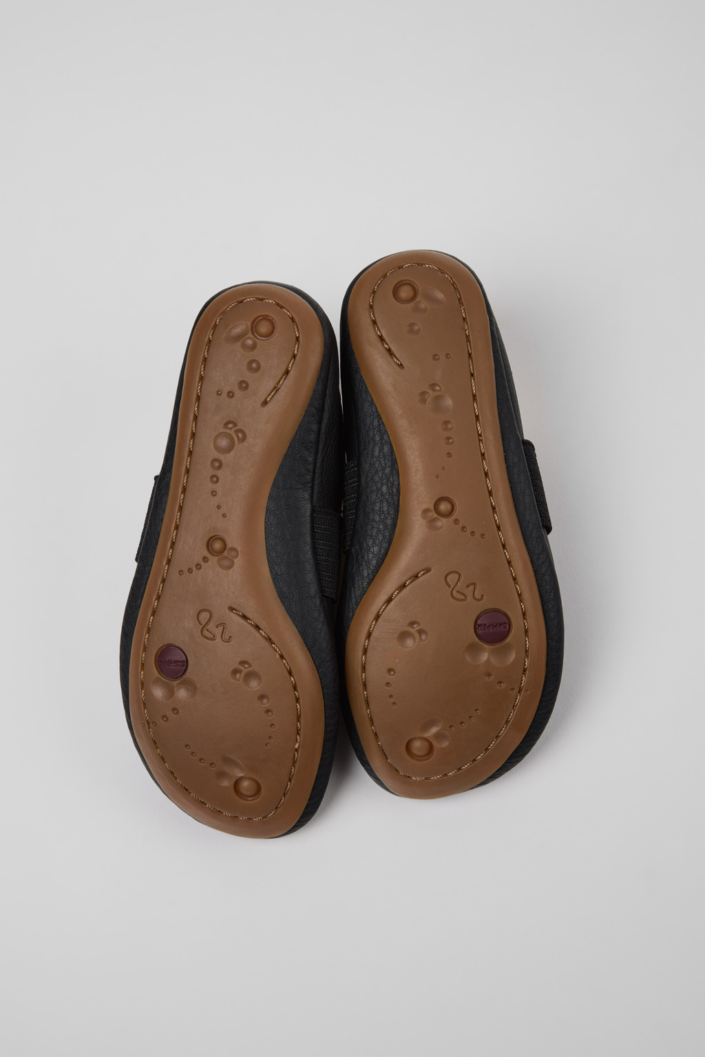 RIGHT Black Leather Ballerinas for kids. - Image 5