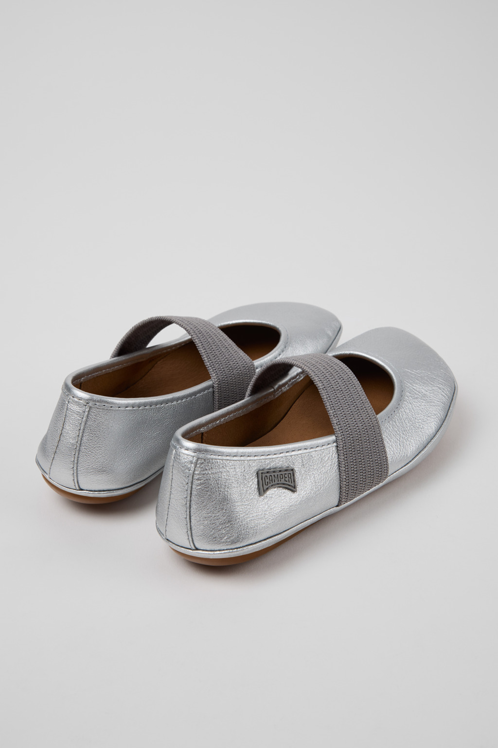 Right Gray Leather Ballerinas for kids. - Image 3