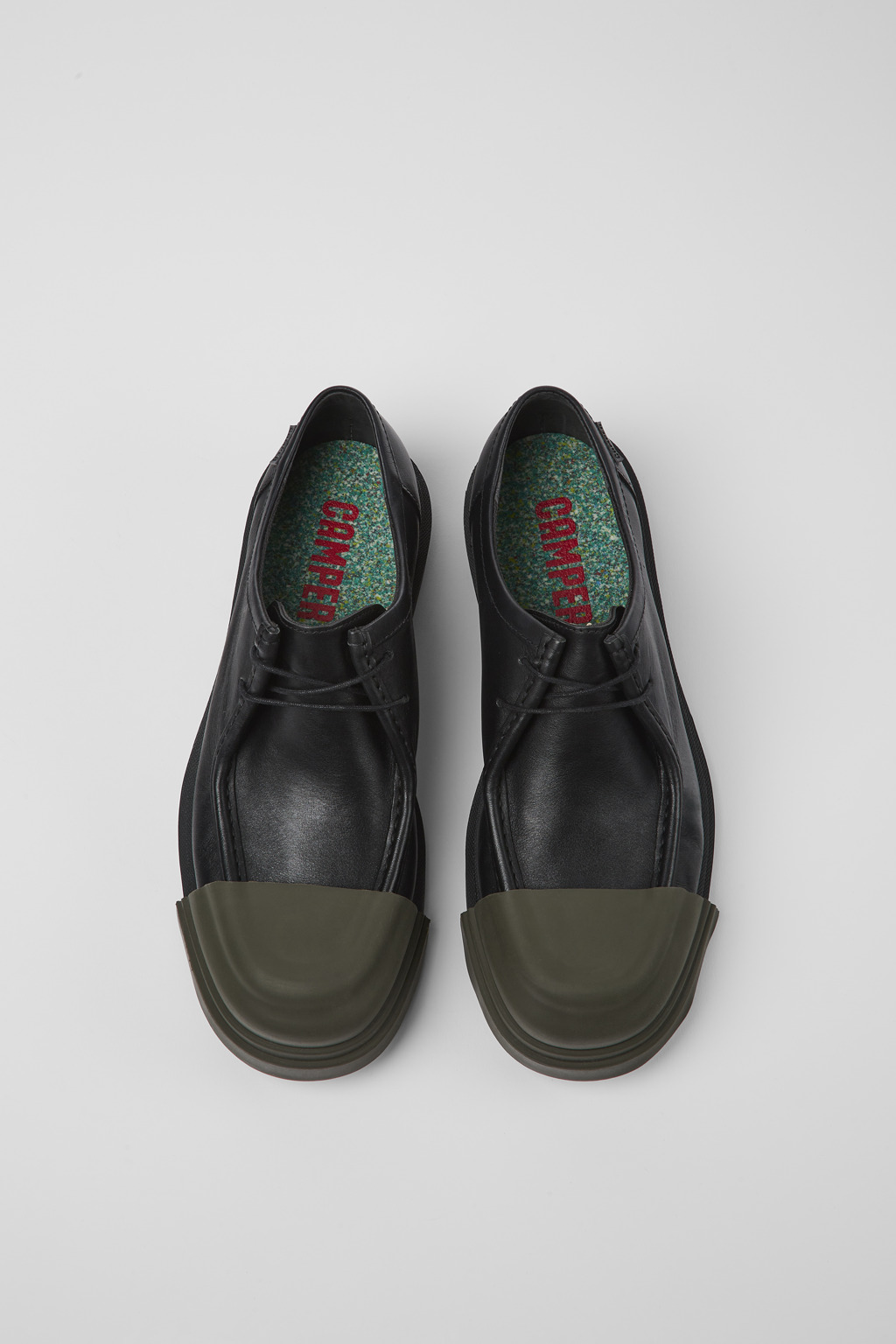 Junction Black responsibly raised leather shoes for men - Image 4
