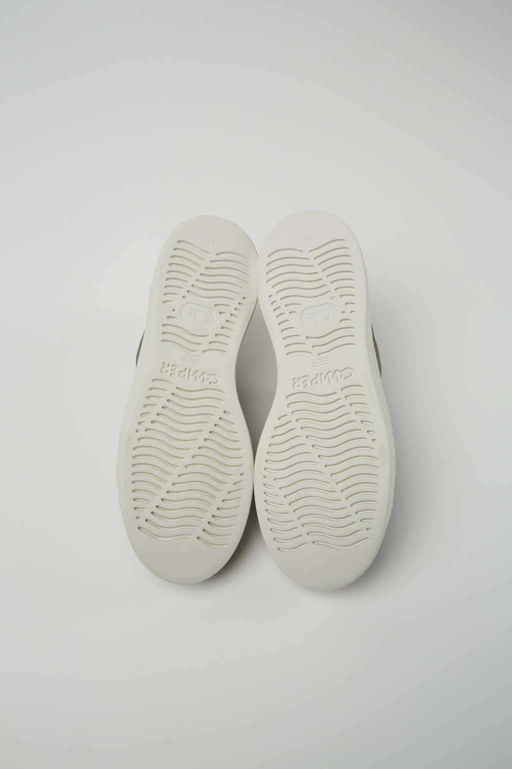 Runner Up Brown-gray nubuck sneakers for women - Image 5
