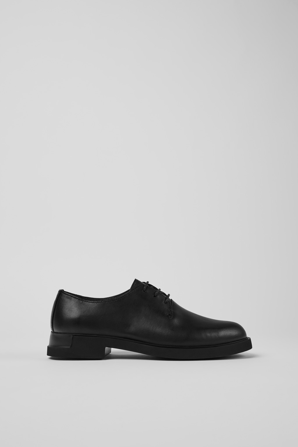 Iman Black Leather Shoes for Women. - Image 2