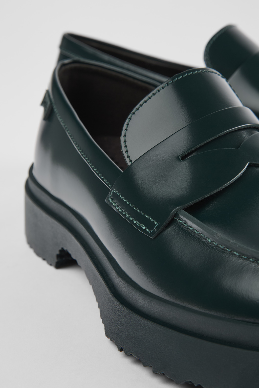 Walden Green leather loafers for women - Image 6
