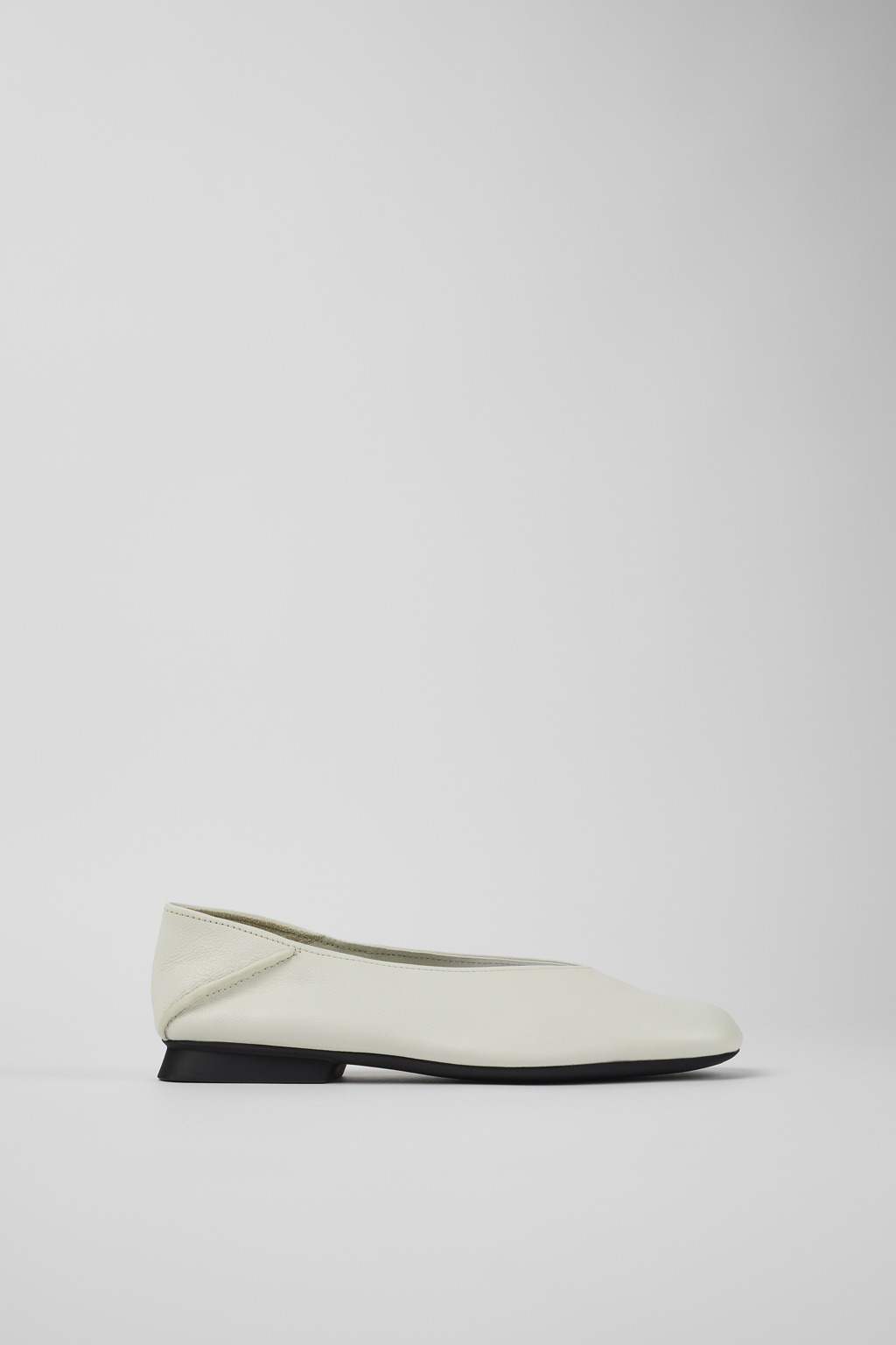 Casi Myra White Leather Ballerinas for Women. - Image 2