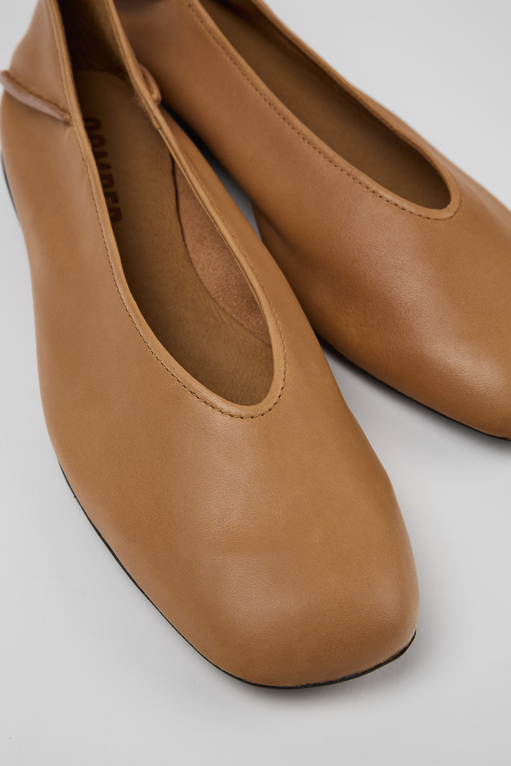 Casi Myra Nude Leather Women's Moccasin/Ballerina.