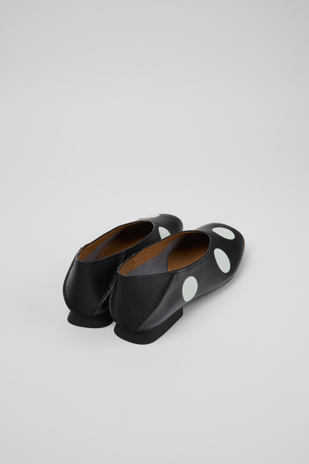 Twins Black and White Leather Ballerinas for Women. - Image 3