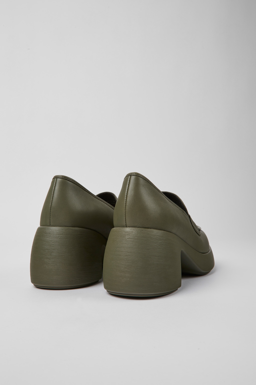 Thelma Green leather shoes for women - Image 3