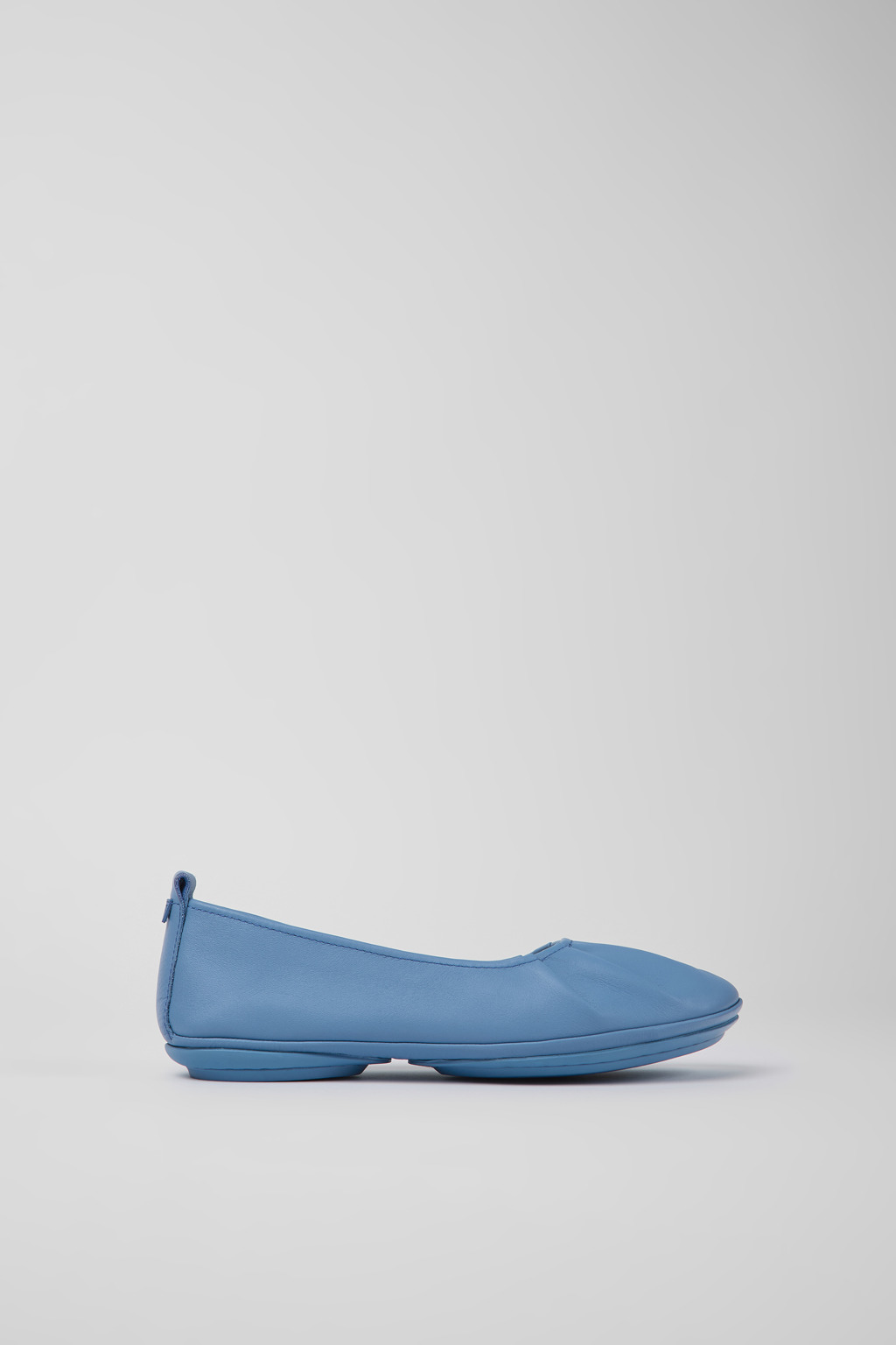 Right Blue leather ballerinas for women - Image 2