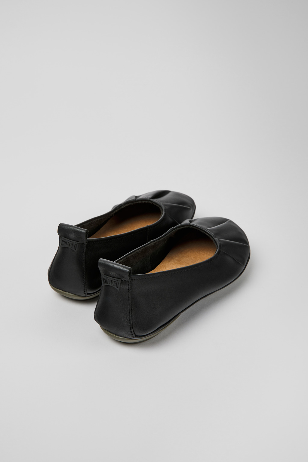 Right Black leather ballerinas for women - Image 3
