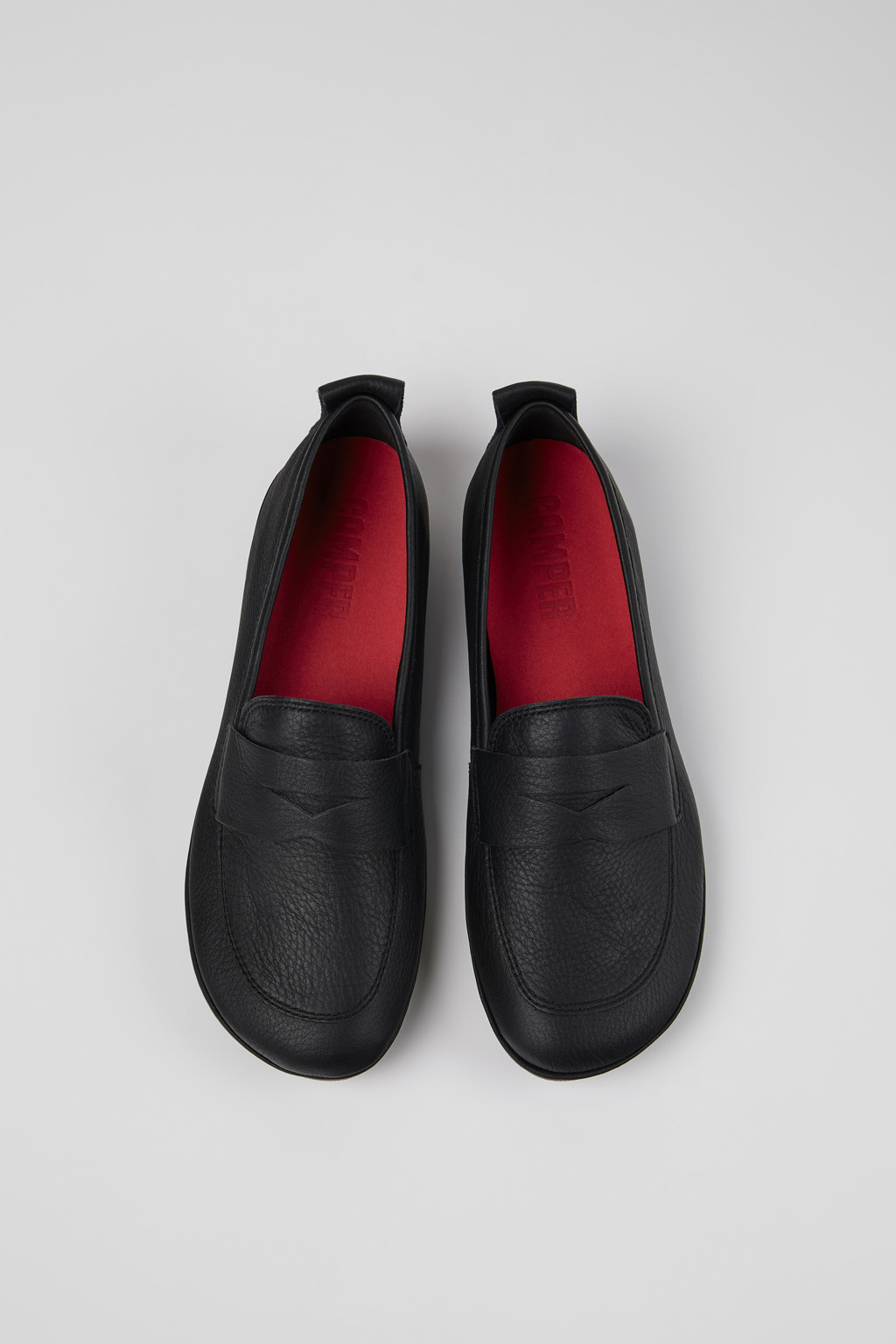 Right Black Leather Loafer for Women - Image 4
