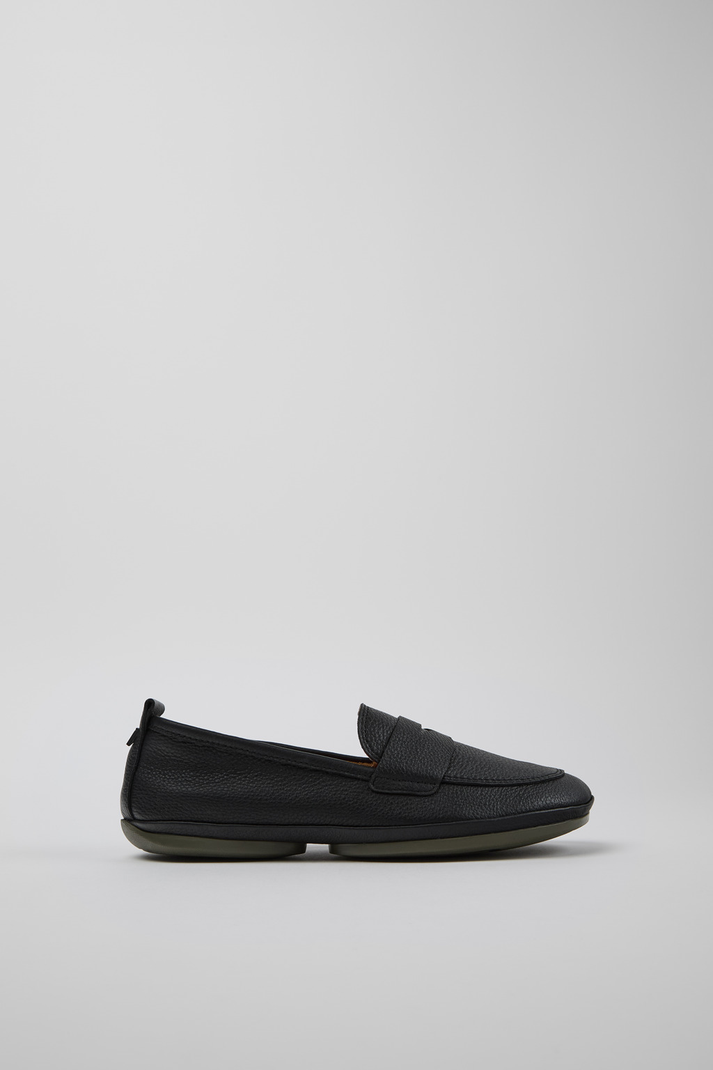 Right Black Leather Women's Shoe. - Image 2