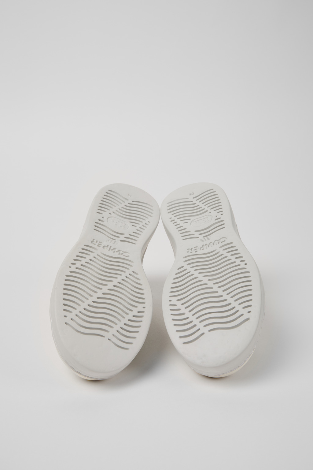 Runner Multicolor Lyocell Mesh and Leather Sneakers for Women. - Image 5