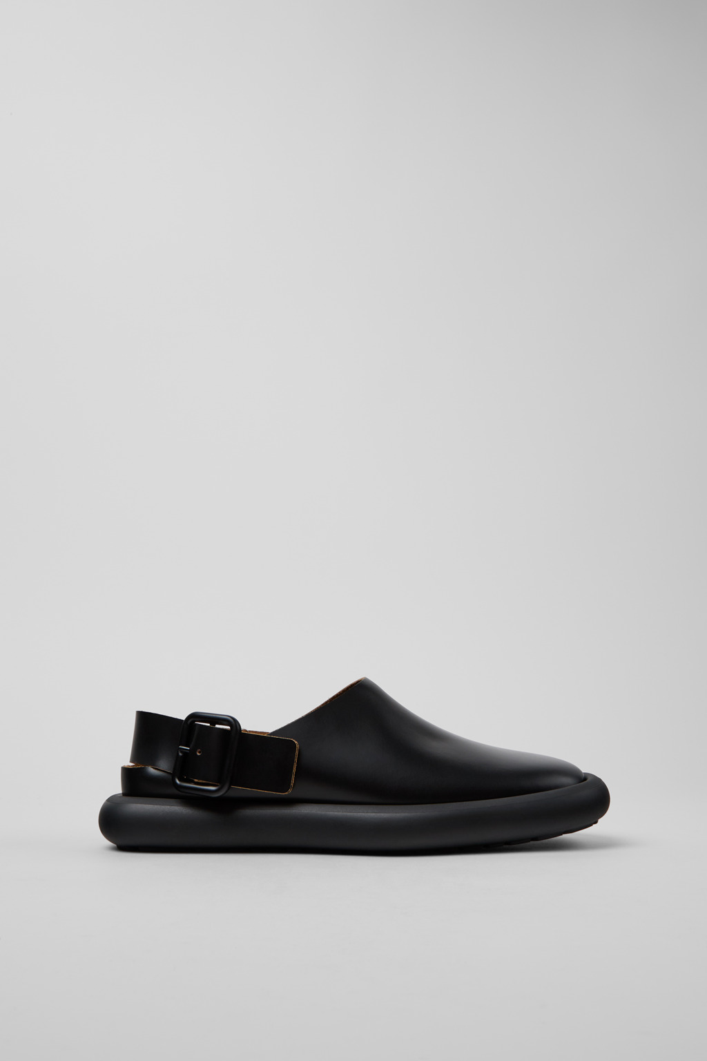 Onda Black Leather Sandals for Women. - Image 2