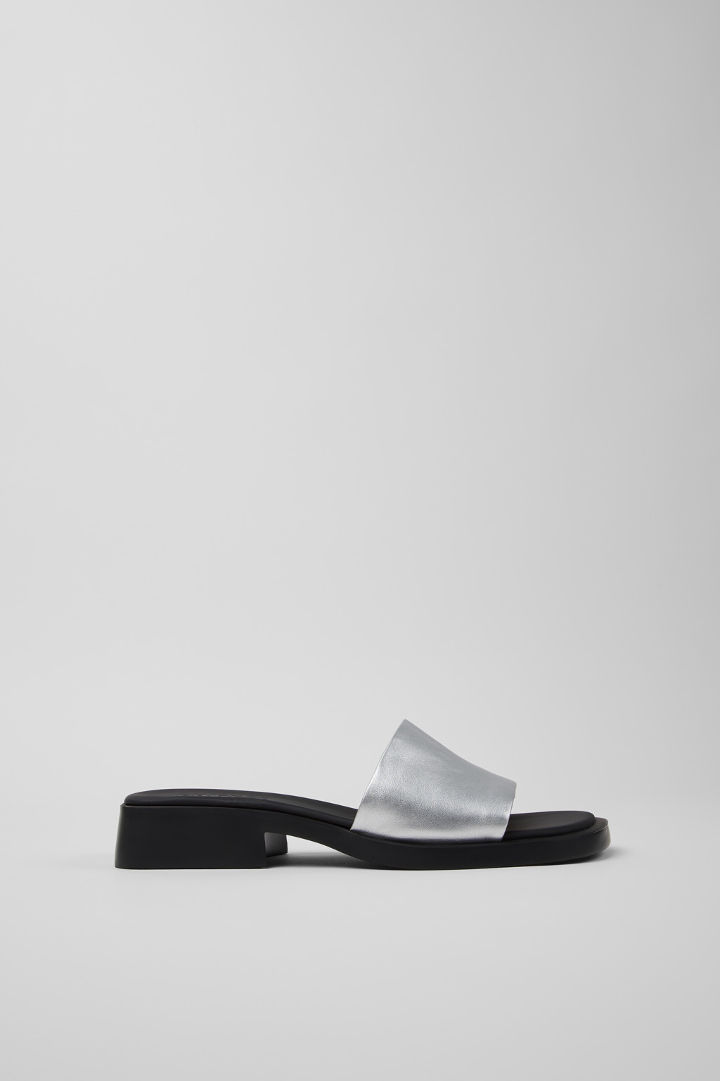 Dana Gray Leather Sandals for Women. - Image 2