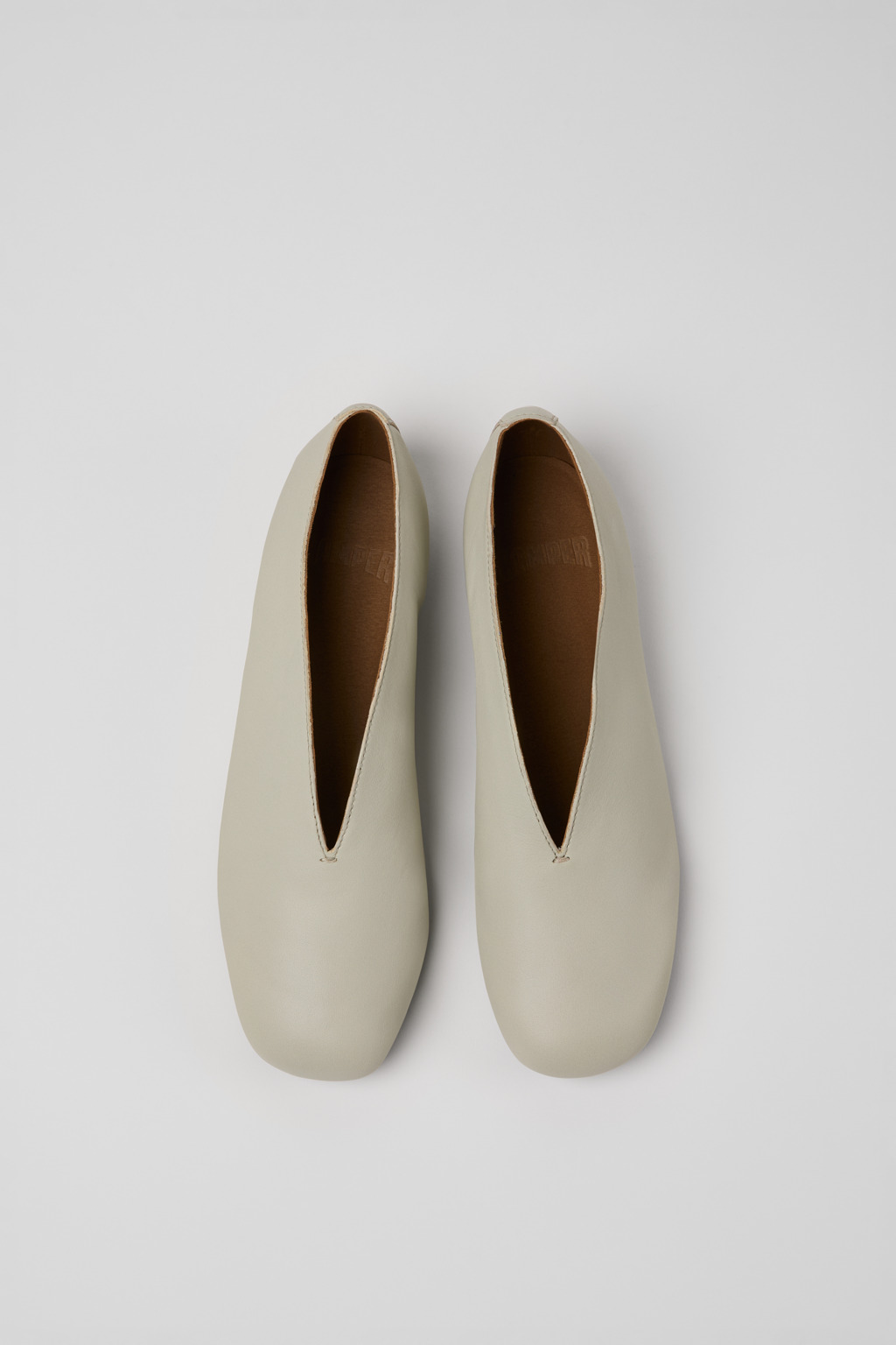 Casi Myra Gray Leather Shoes for Women. - Image 4