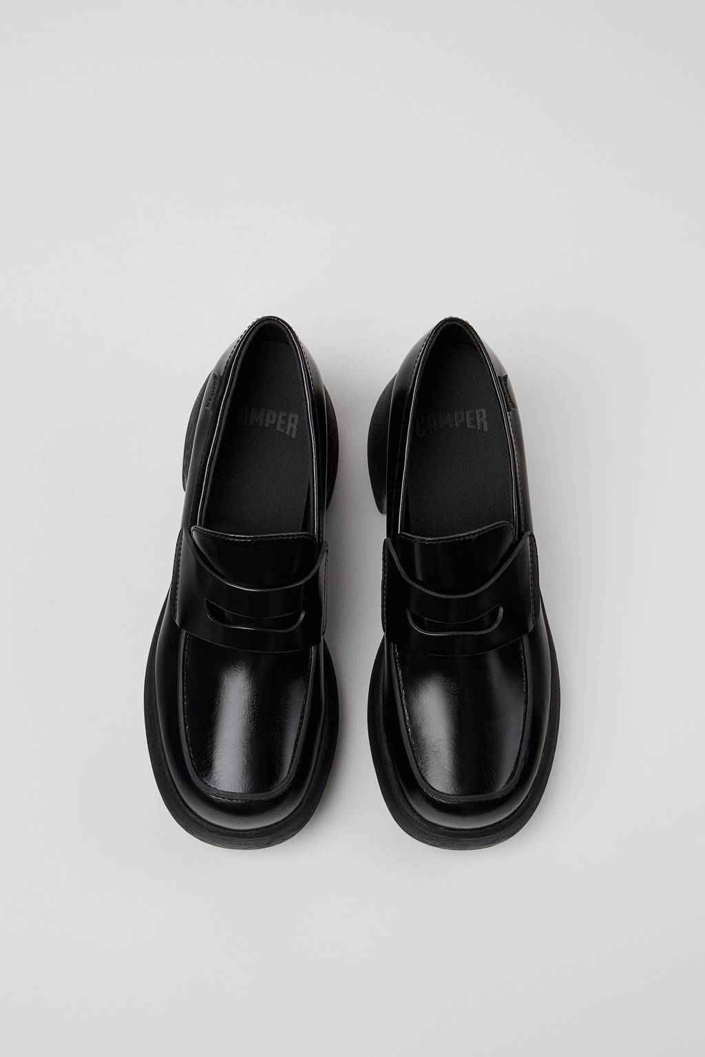 Thelma II Black Leather Moccasins for Women. - Image 4