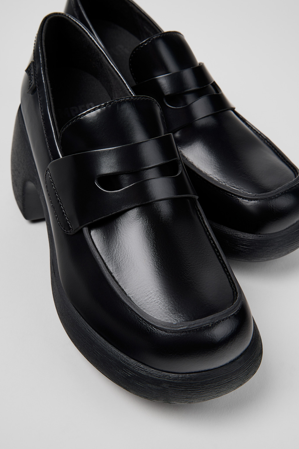 Thelma II Black Leather Moccasins for Women.
