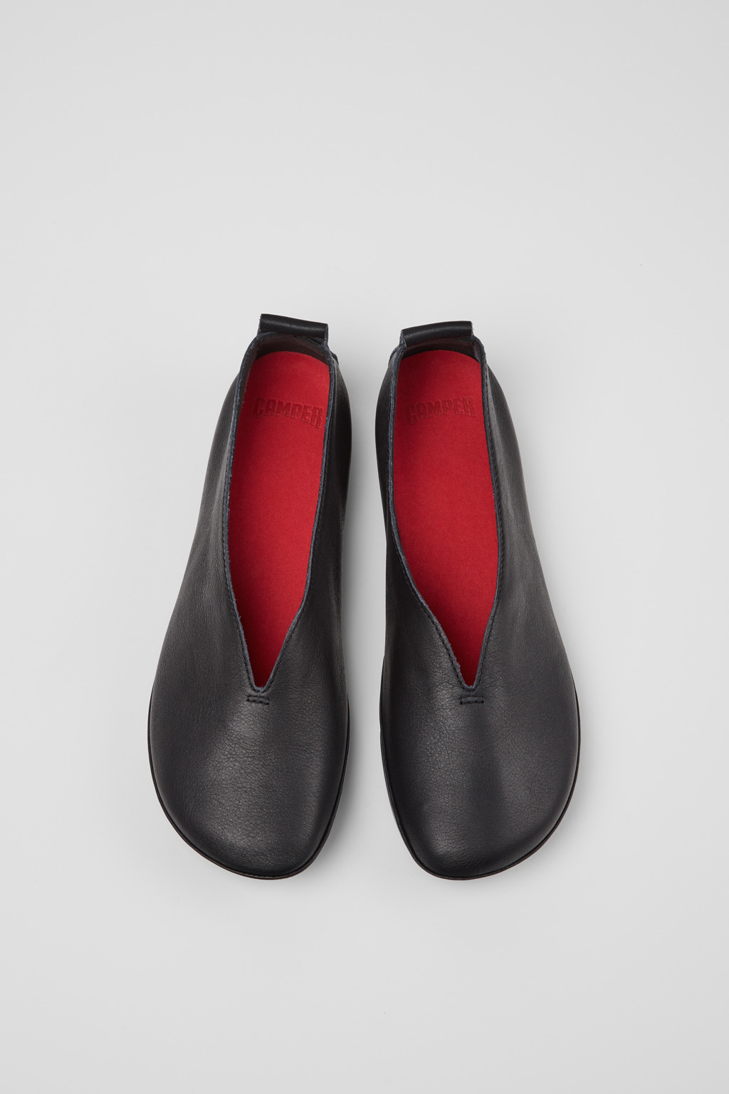 Right Nina Black Leather Ballerinas for Women. - Image 4