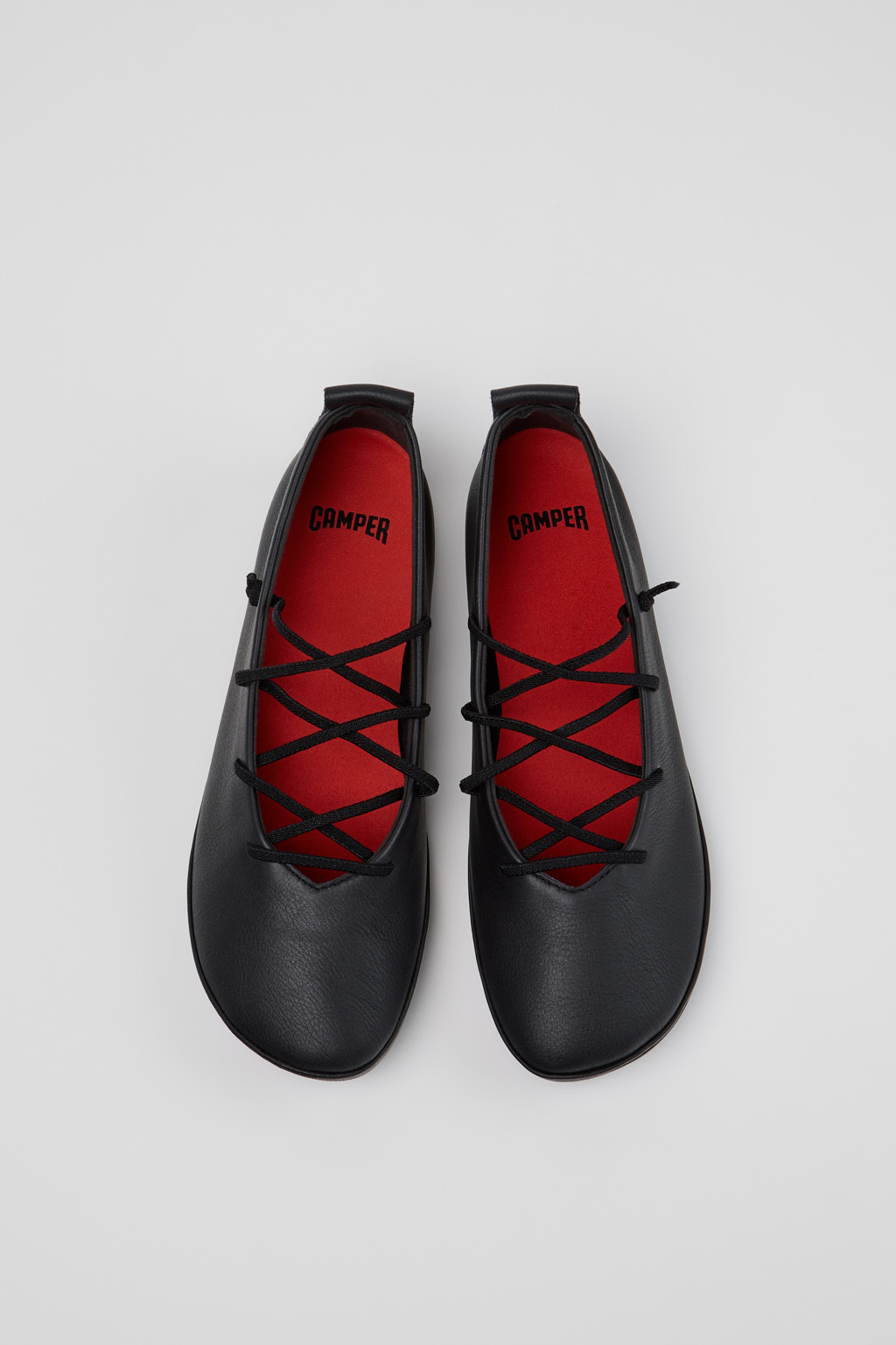 Right Nina Black Leather Ballerinas for Women. - Image 4