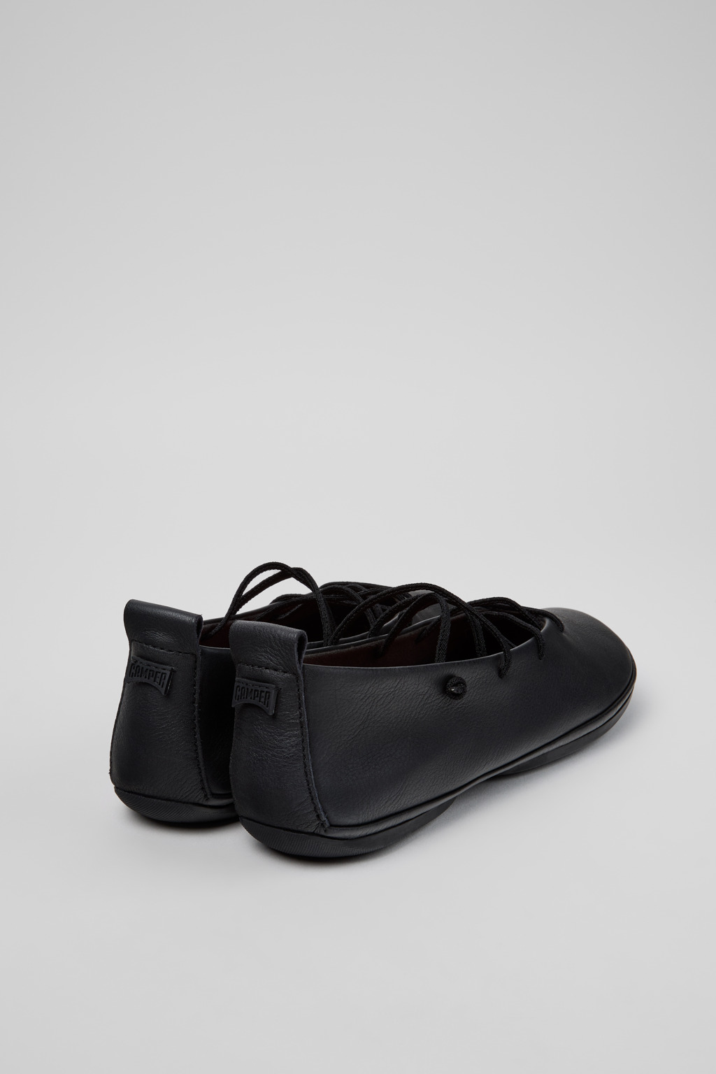 Right Nina Black Leather Ballerinas for Women. - Image 3