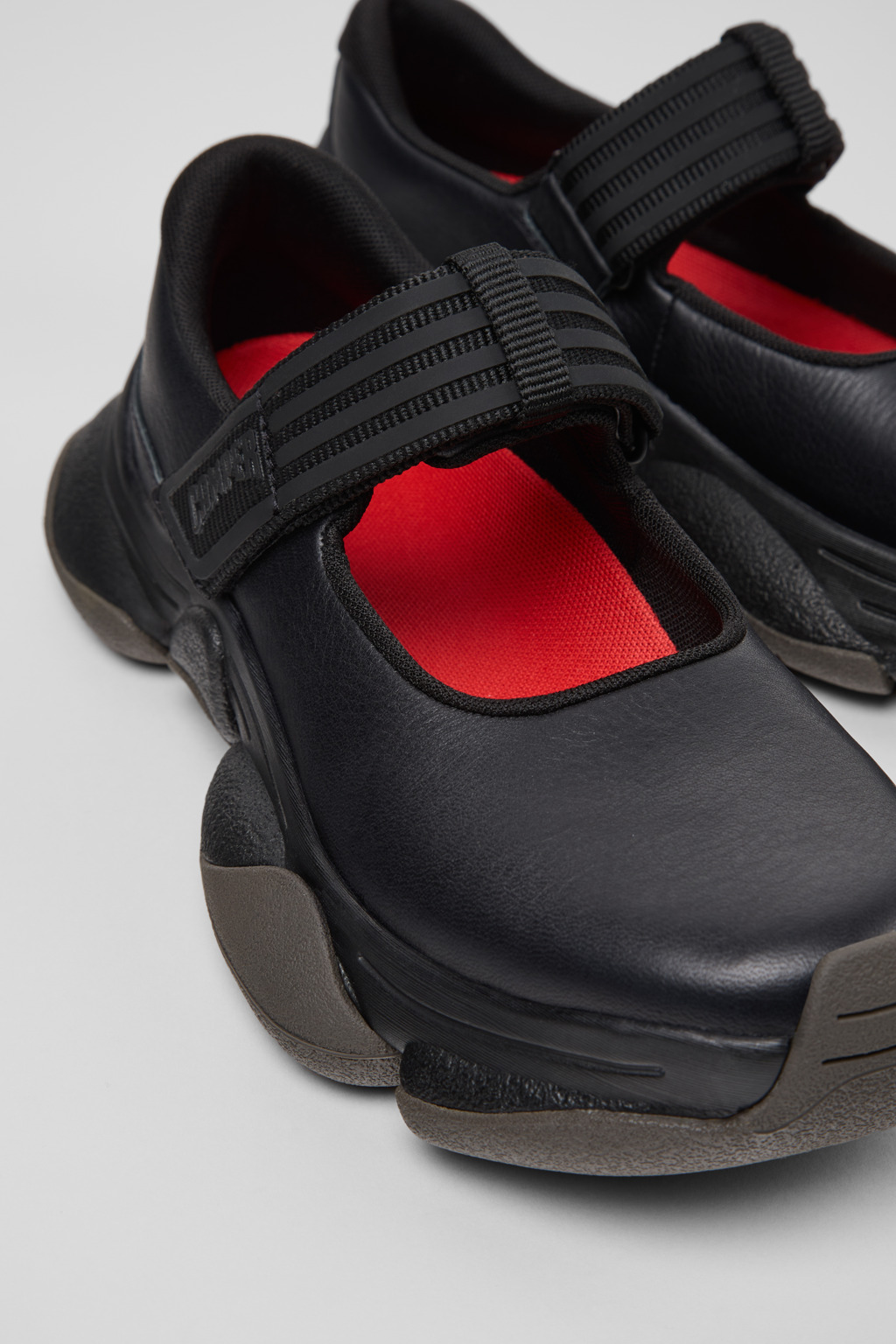 Karst 2 Black Leather Sneakers for Women.