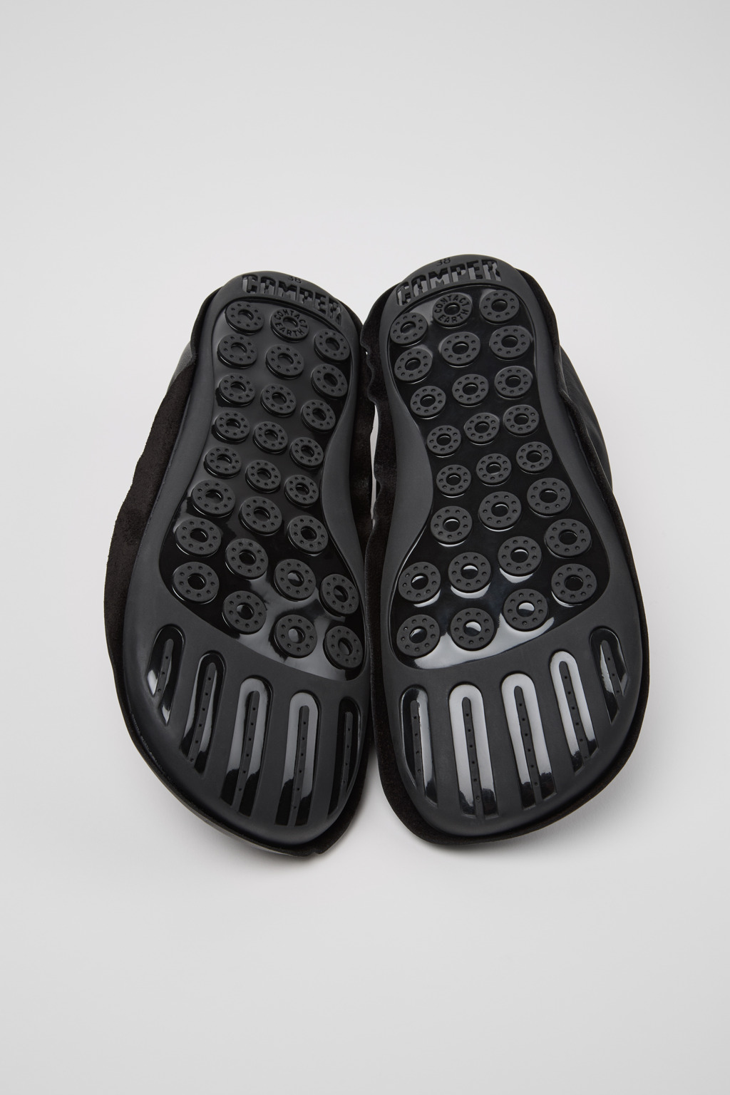 Camper x ISSEY MIYAKE - Peu Form Black Leather Women's Shoes. - Image 5