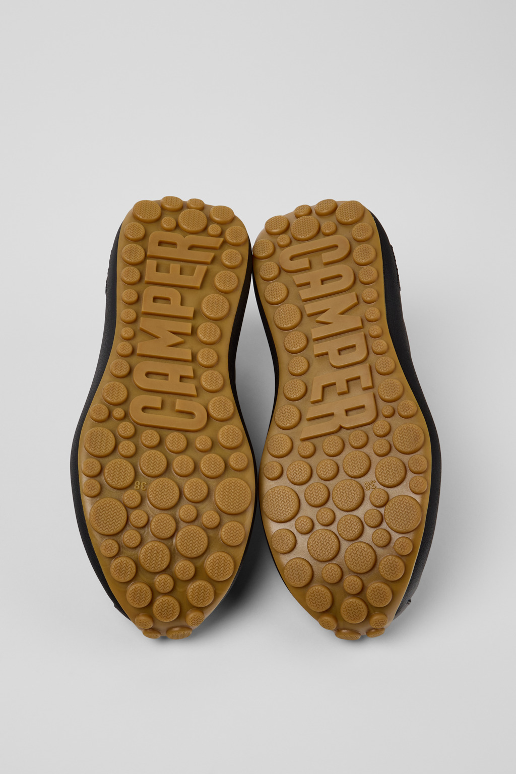 Pelotas Athens Black Leather Sneaker for Women. - Image 5