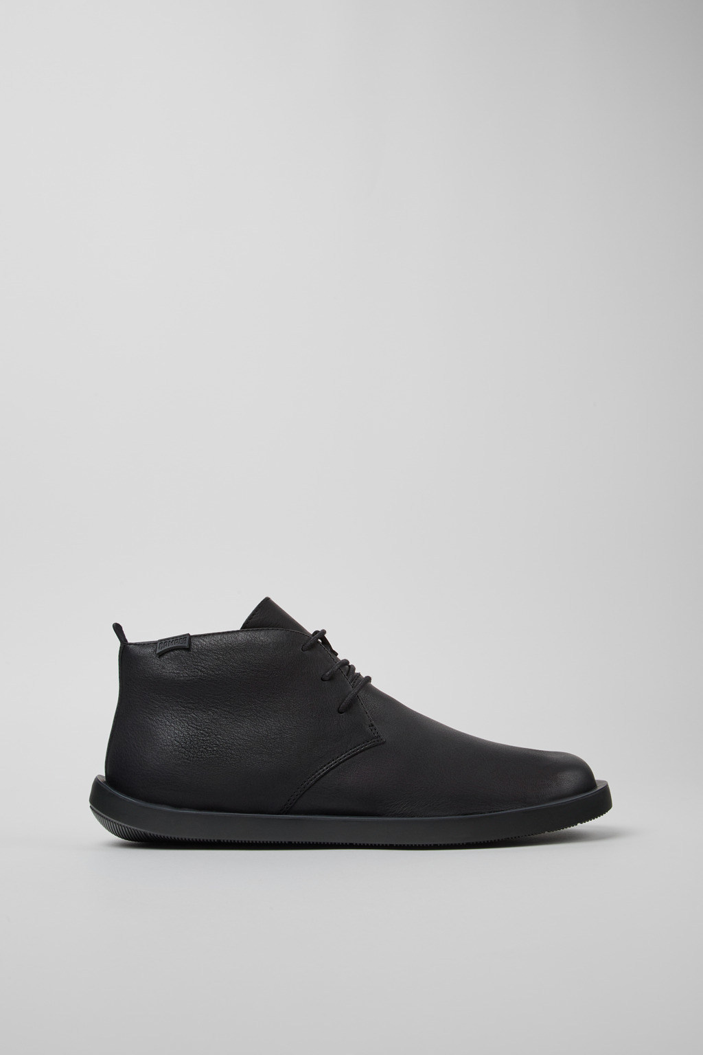 Wagon Black Leather Ankle Boots for Men. - Image 2