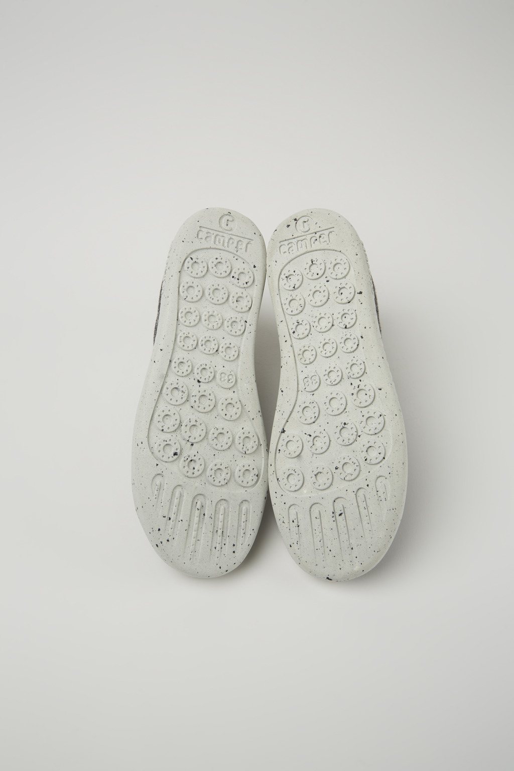 Peu Touring Gray and black recycled wool sneakers for women - Image 5