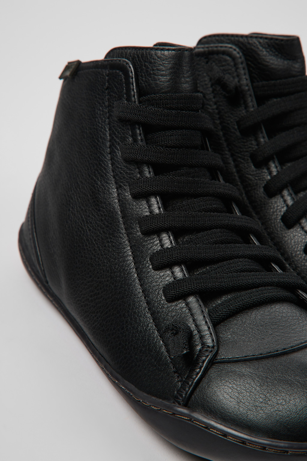Peu Black Leather Mid Boots for Women.