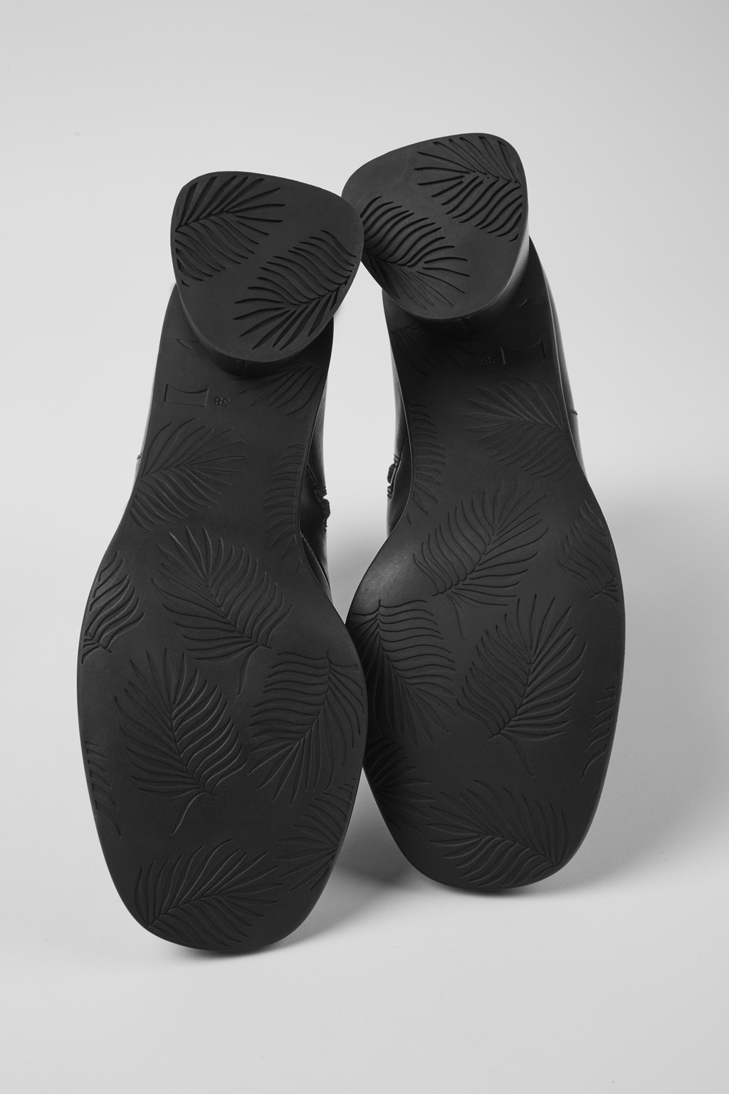 Kiara Black leather ankle boots - Image 5