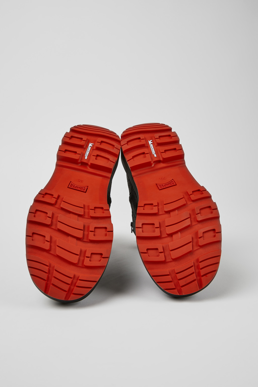 Brutus Trek MICHELIN Black nubuck ankle boots for women - Image 5