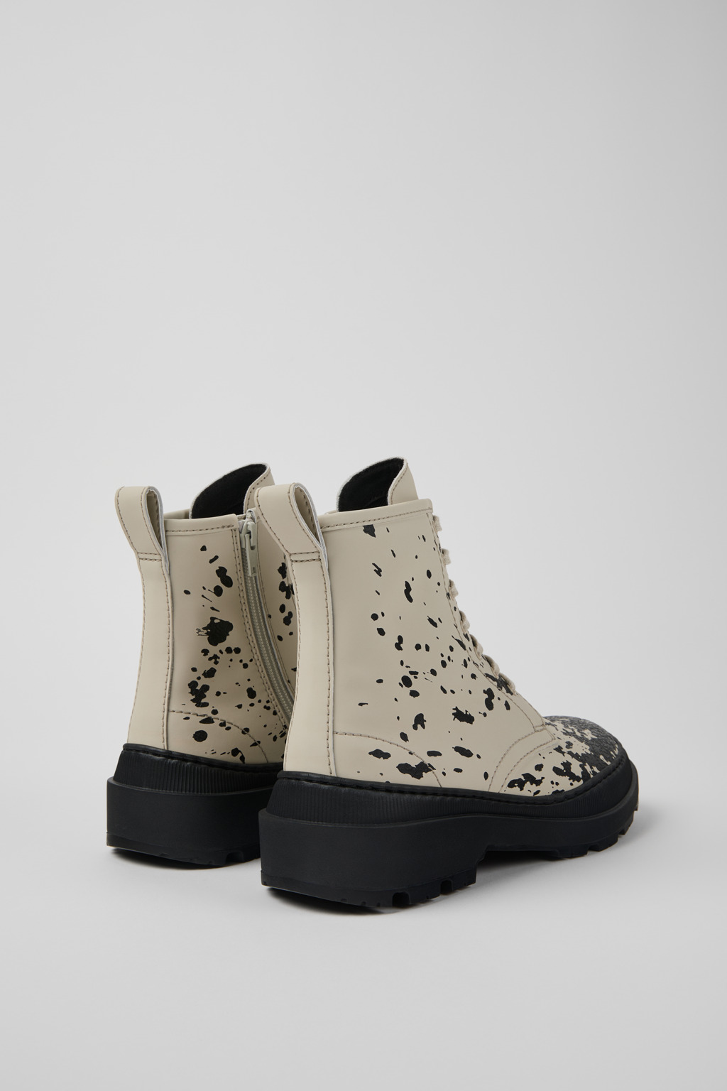 Brutus Trek MICHELIN White and black leather boots for women - Image 3
