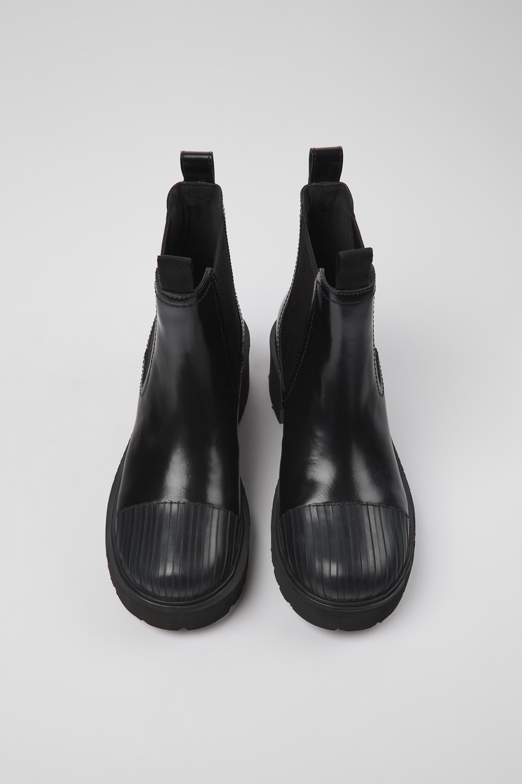 Milah Black leather Chelsea boots for women - Image 4