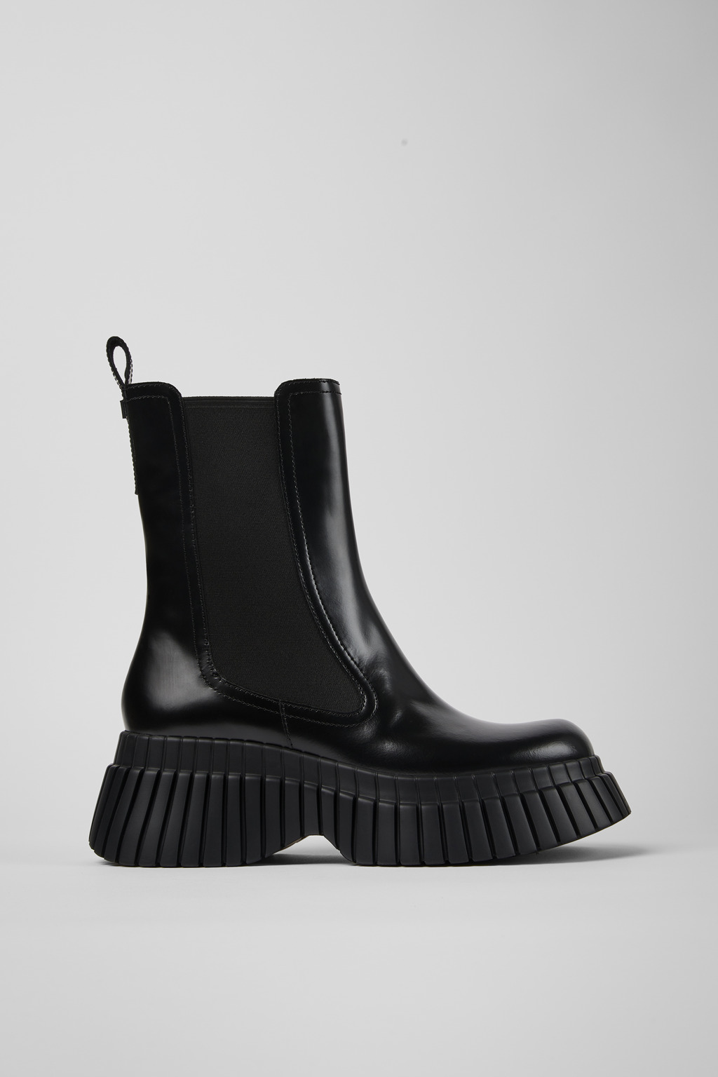 BCN Black leather chelsea boots for women - Image 2