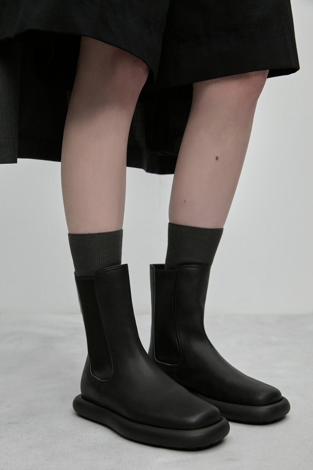 Onda Black Leather Boots for Women - Image 2