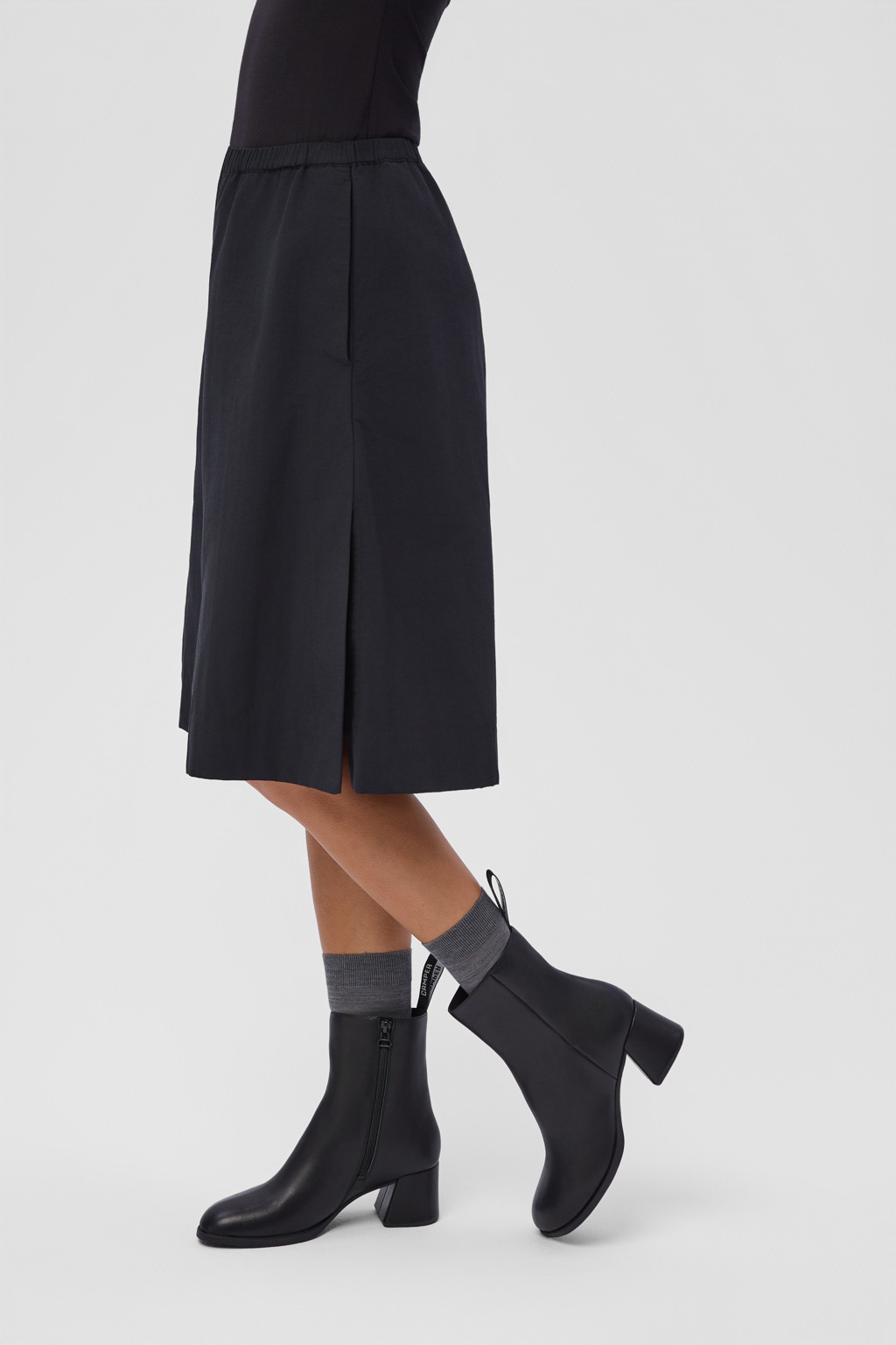 Kora Black Leather Mid Boots for Women. - Image 6