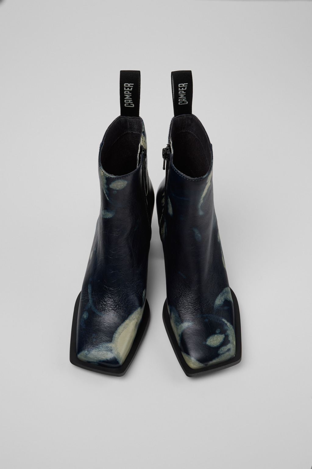 Karole Black and Gray Leather Ankle Boots for Women. - Image 5