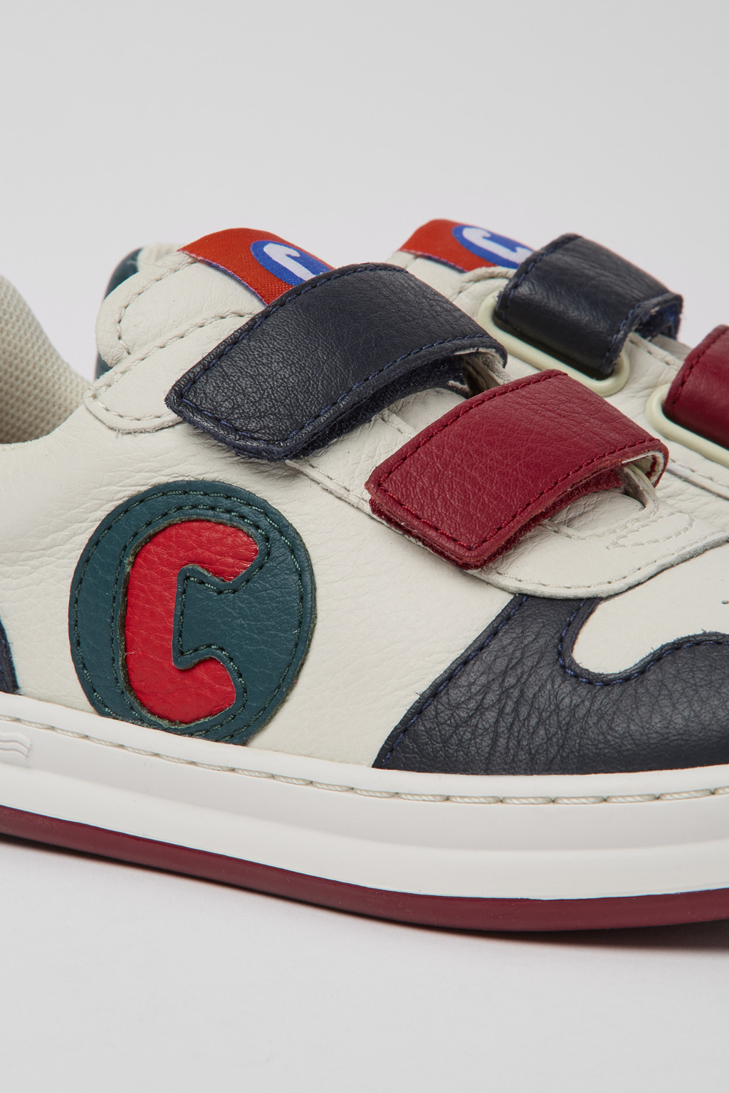 Runner White, blue and red sneakers