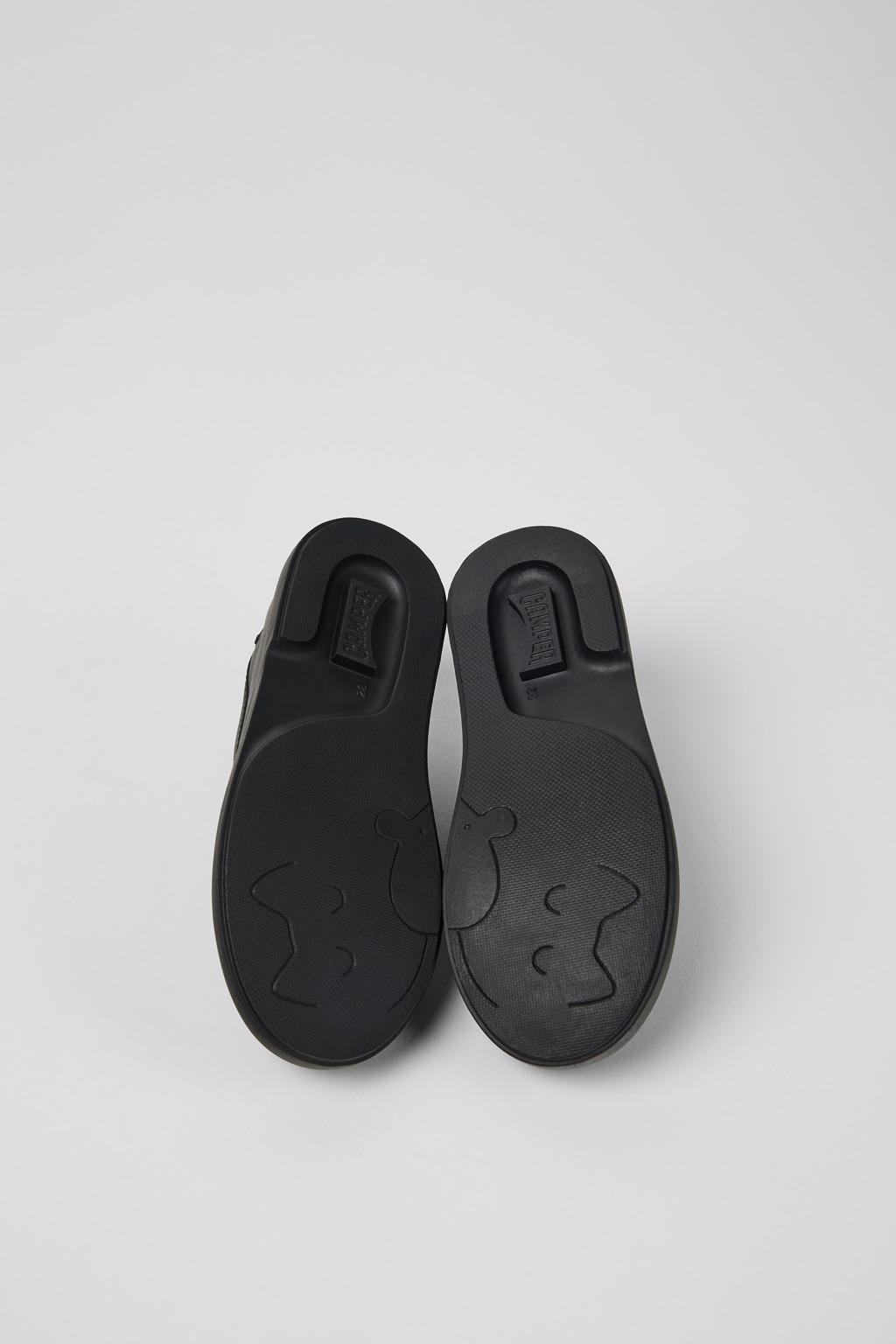 Duet Black Leather Ballerinas for Kids. - Image 5