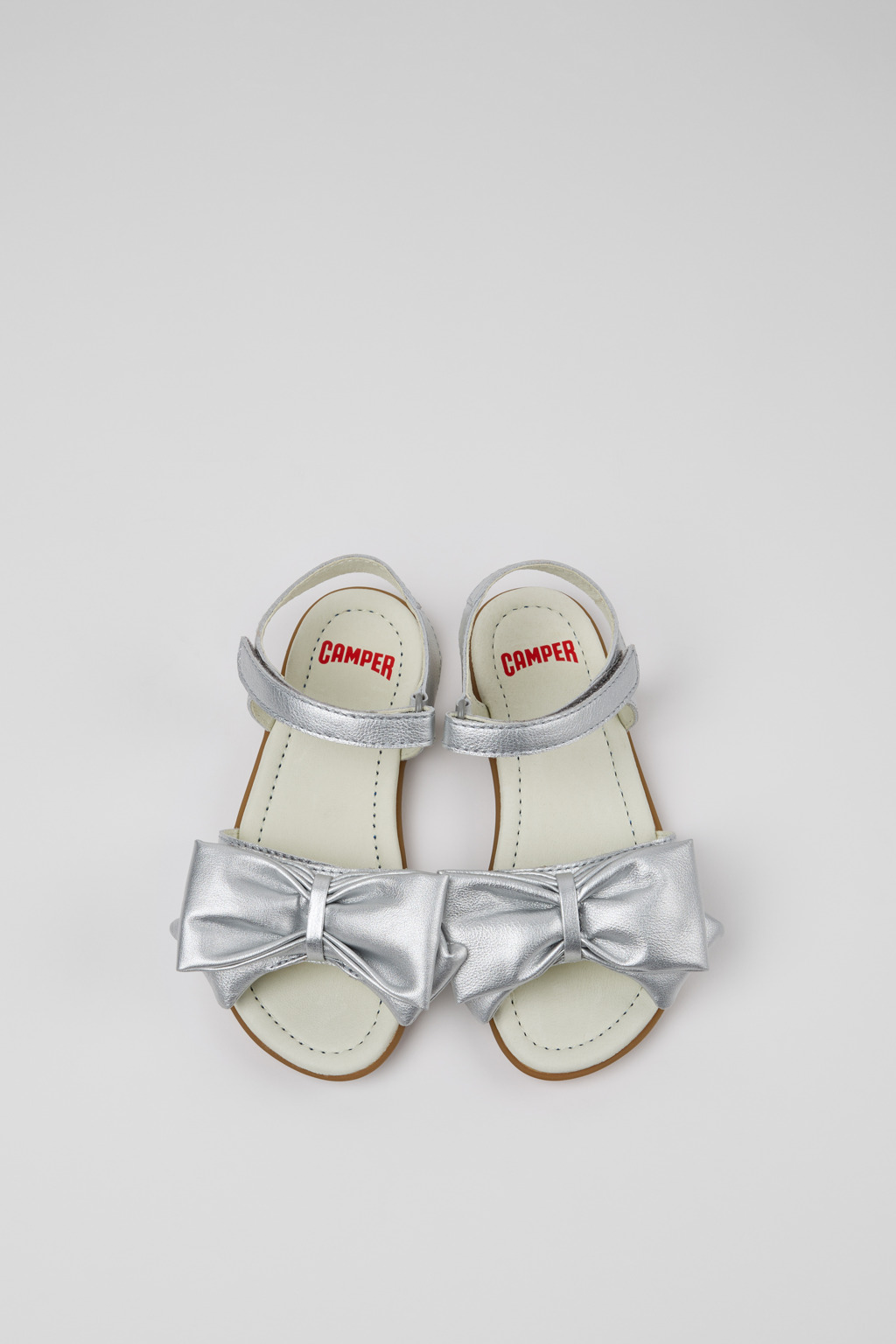 Right Silver Leather Sandals for Kids. - Image 4