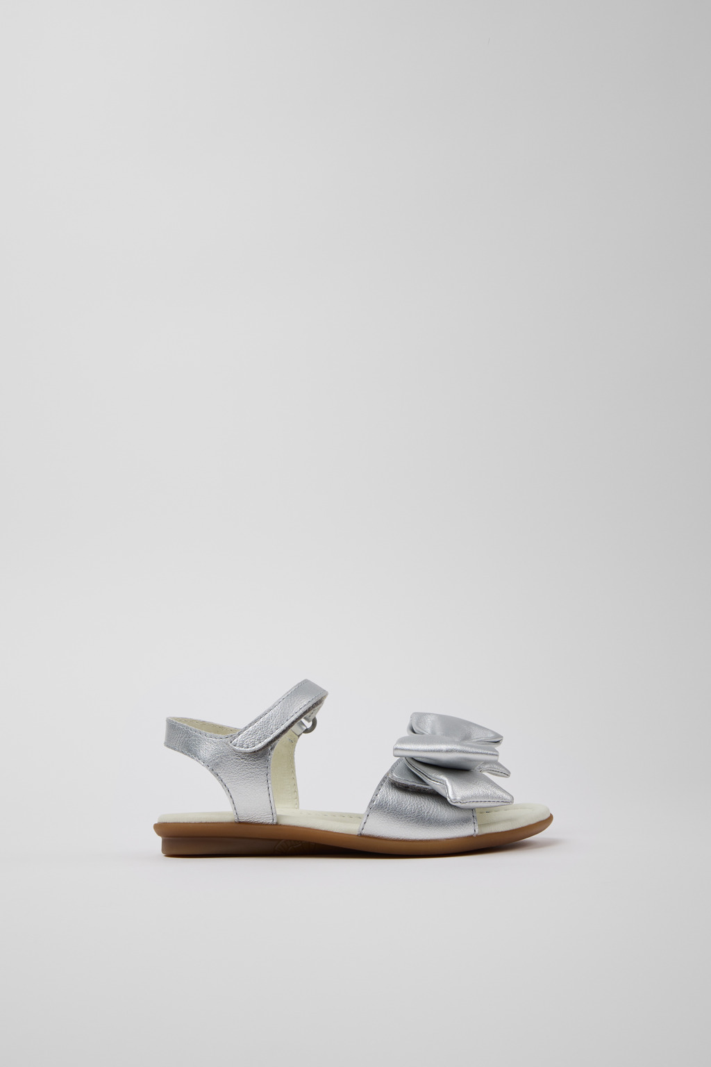 Right Silver Leather Sandals for Kids. - Image 2