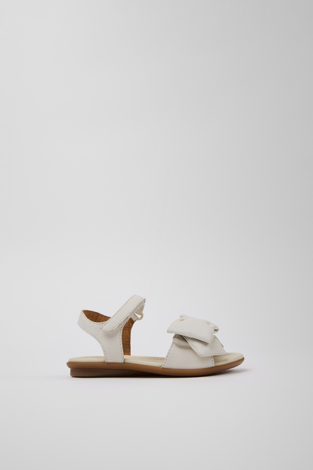 Right White Leather Sandals for Kids. - Image 2